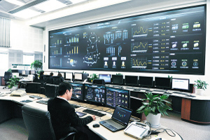 由南瑞集團承建的江蘇揚州智能電網(wǎng)示范應用調(diào)度大廳